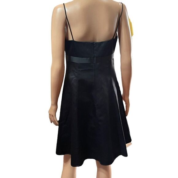 David’s Bridal Black Empire Waist With Bow Cocktail Dress Size 6 - Picture 2 of 14